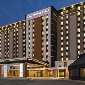 https://crowne-plaza-toronto-airport.hotelstorontoontario.org