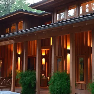 shades-of-jade-inn-spa.richmond-hotels.com/