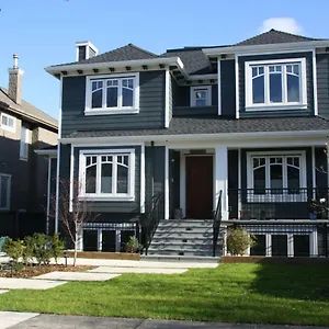 vancouver-traveller-bb.richmond-hotels.com/
