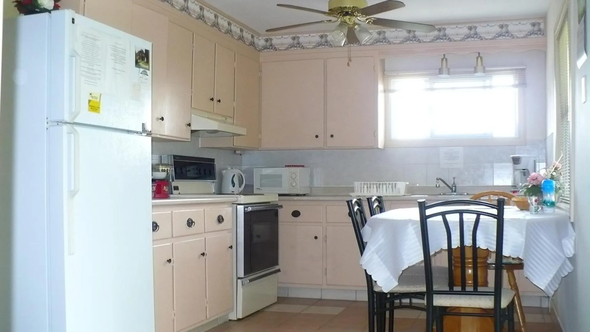 Rainbow Bed & Breakfast Niagara Falls
