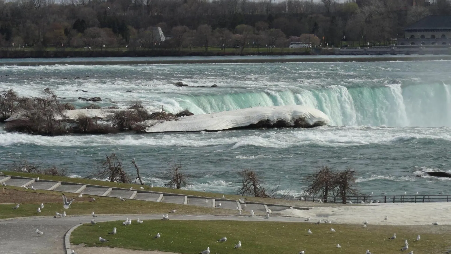 ***  Rainbow Bed & Breakfast Niagara Falls Canada
