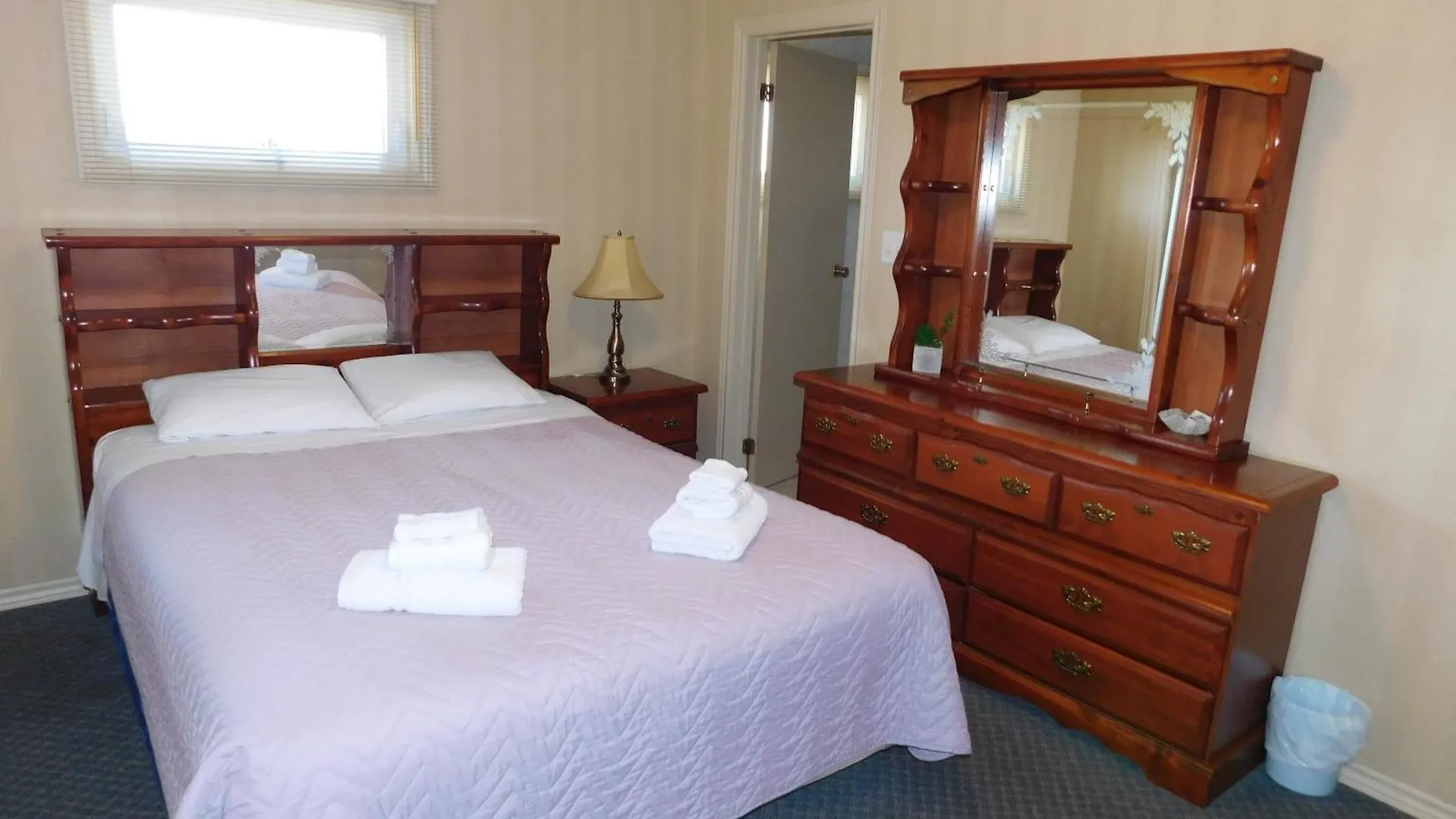 Rainbow Bed & Breakfast Niagara Falls