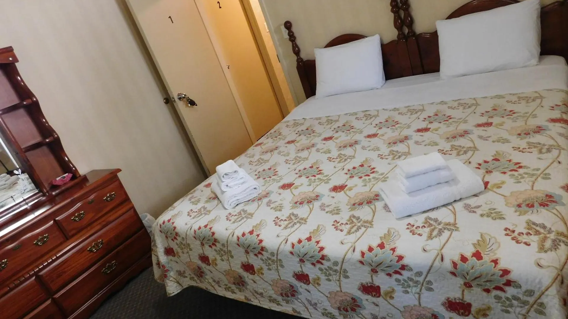 Rainbow Bed & Breakfast Niagara Falls